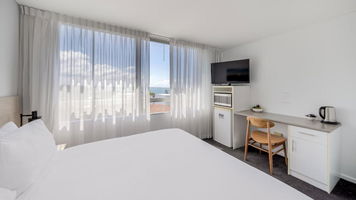 Oaks Lure - Nelson Bay