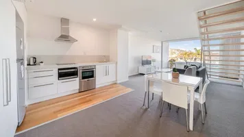 Oaks Lure - Nelson Bay