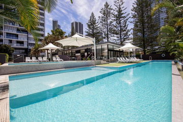 Ultra Broadbeach