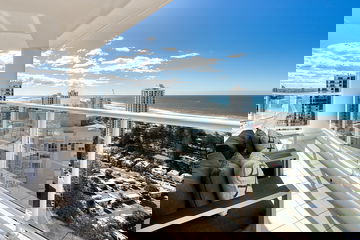 Oscar on Main Apartments