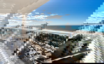 Oscar on Main Apartments