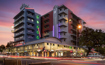 Rydges Darwin Golf Package